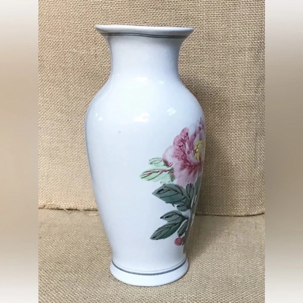 Floral Ceramic Vase Hand Painted Chrysanthemum Cottage Grandma Core Classic